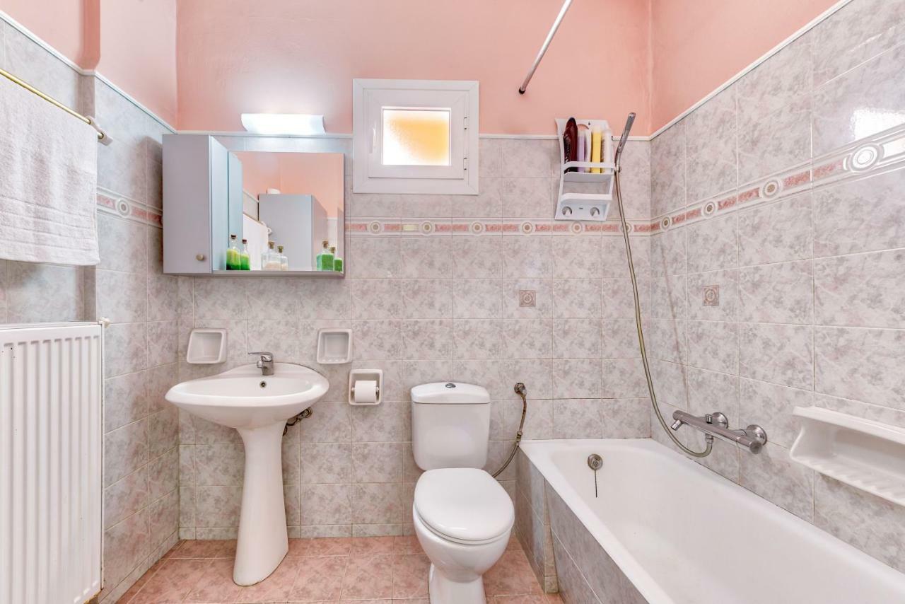 Ina Apartment Kalamákion Esterno foto