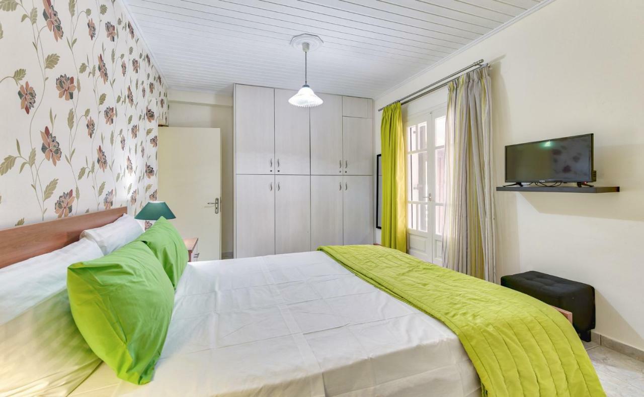 Ina Apartment Kalamákion Esterno foto