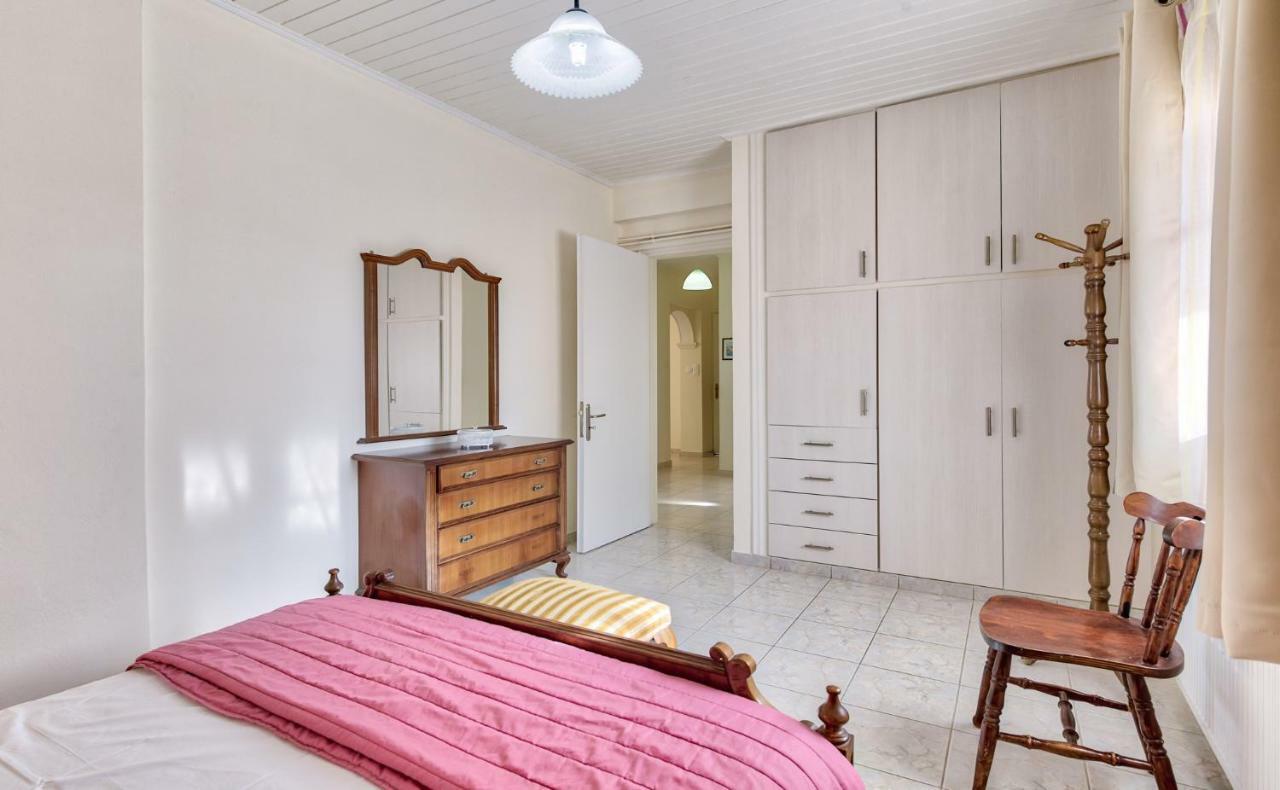 Ina Apartment Kalamákion Esterno foto